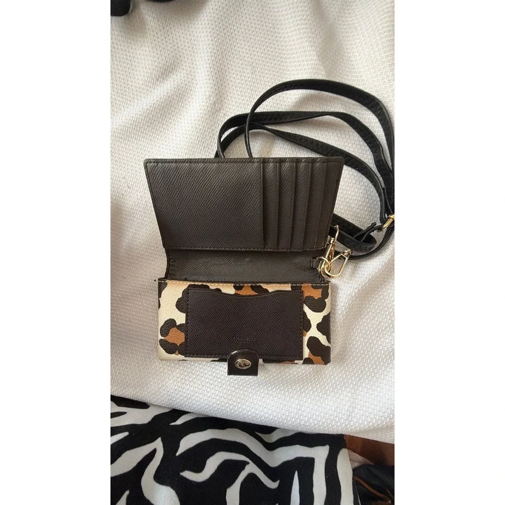 Coach phone holder/wallet in Leopard